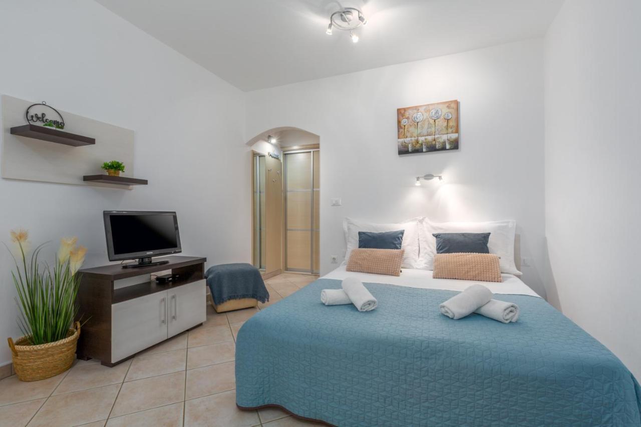 Studio Apartments Pinia-Marina Poreč Exterior foto