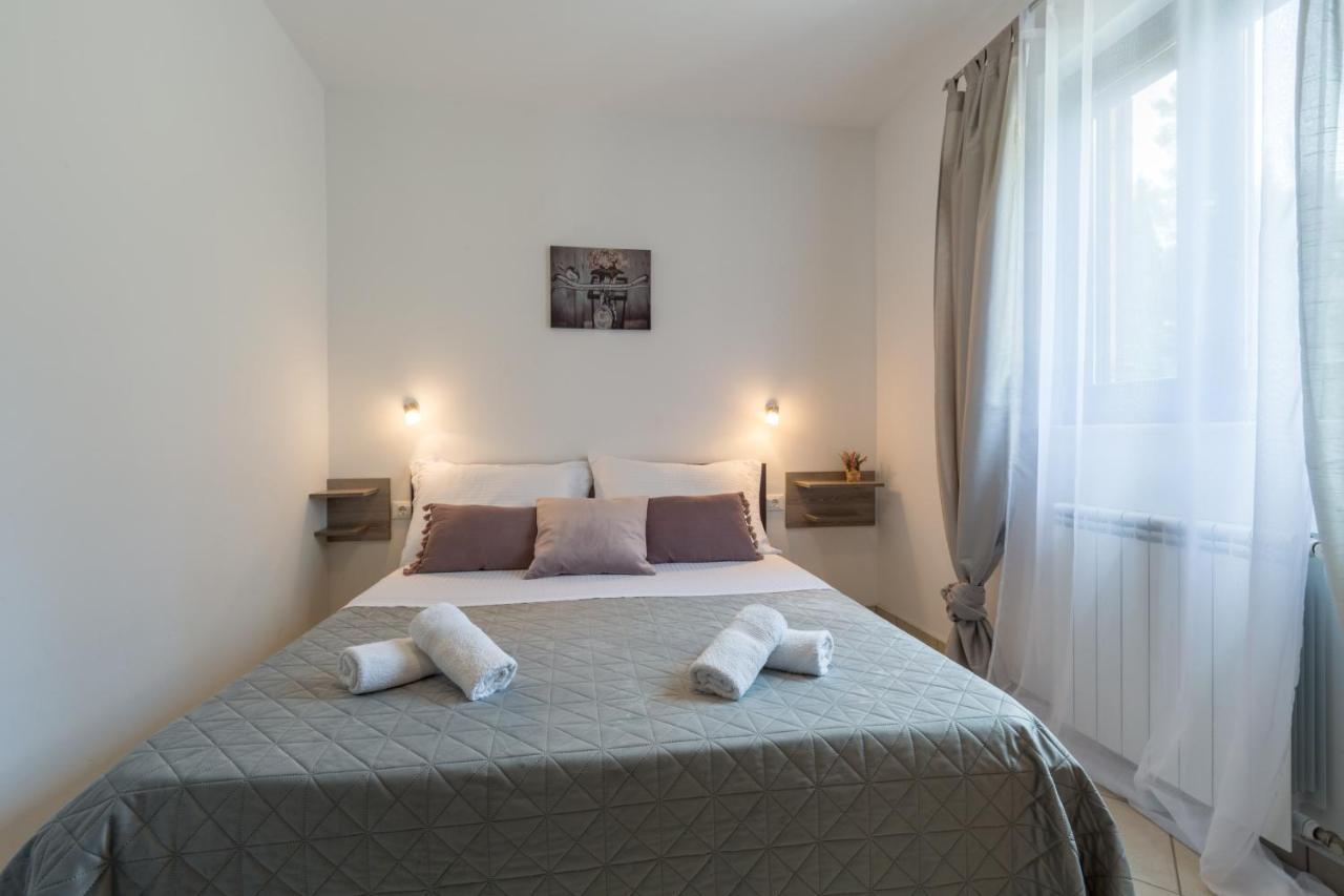 Studio Apartments Pinia-Marina Poreč Exterior foto